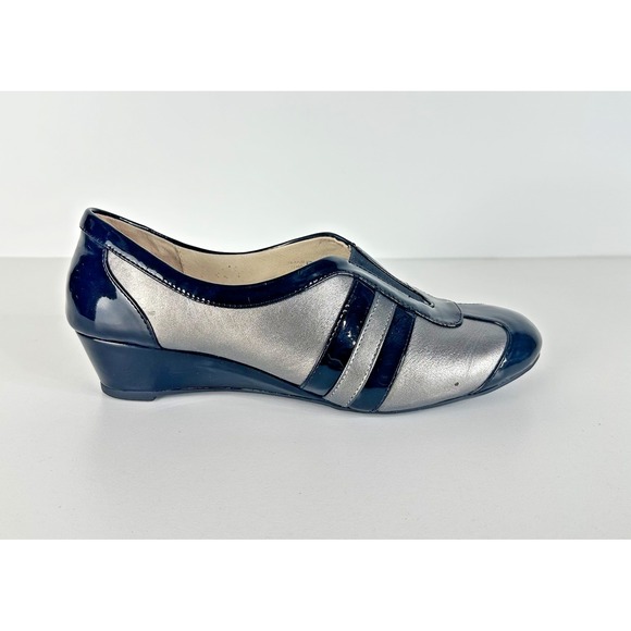 Taryn Rose Paislee Striped Wedge Sneaker Black Gray Leather Slip On Womens 7.5M - Picture 4 of 10